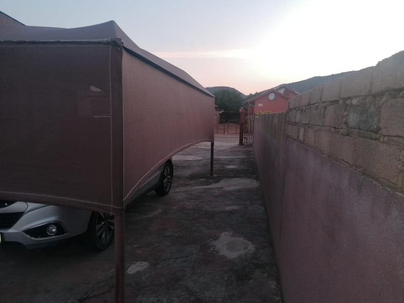 2 Bedroom Property for Sale in Tlhabane West North West